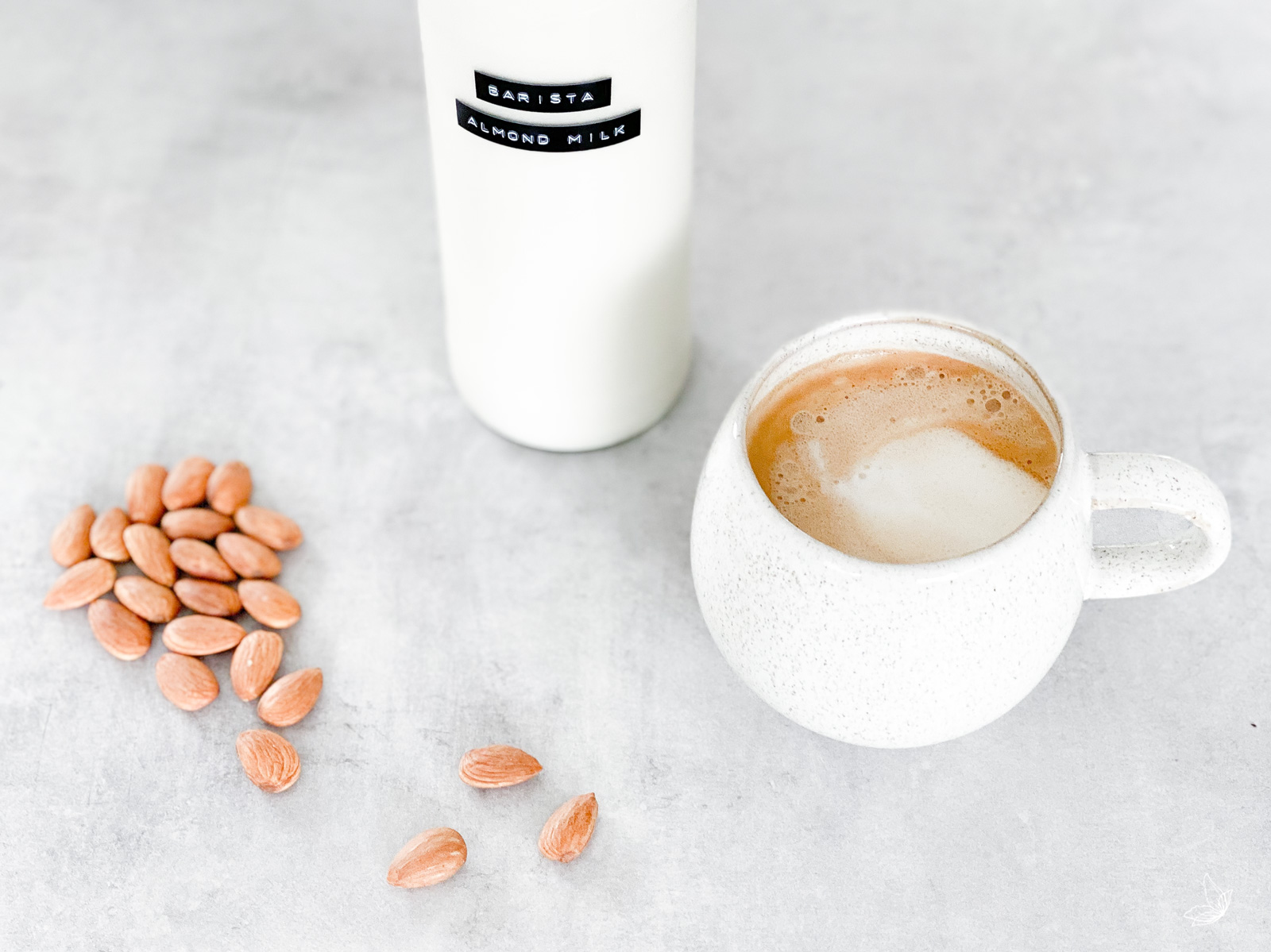 Rezept Mandelmilch Milch selber machen Baristamilch Vegane Milch vegan Pflanzenmilchrezept Barista Pflanzenmilch plantbased